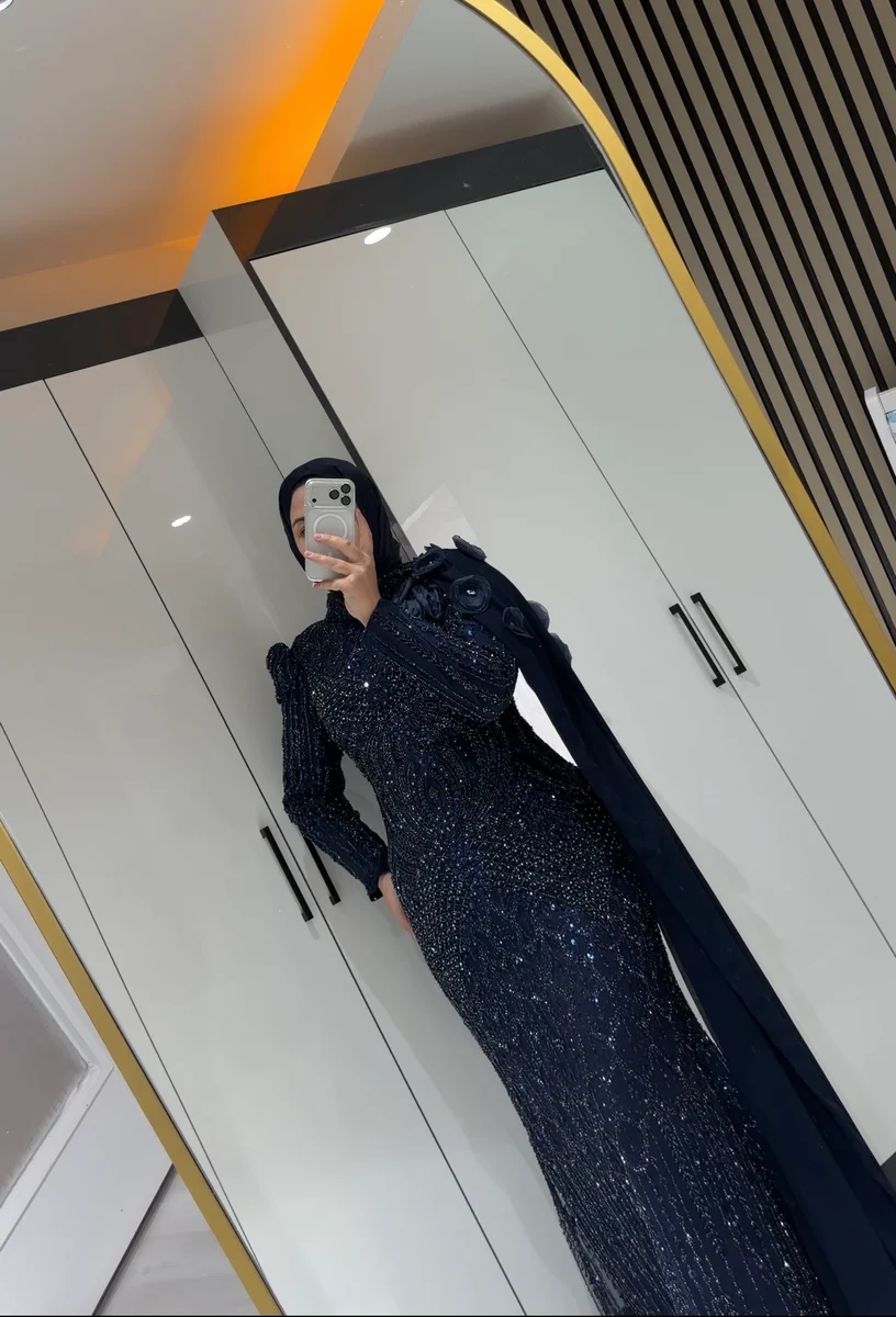 GÜL LACİVERT PELERİN